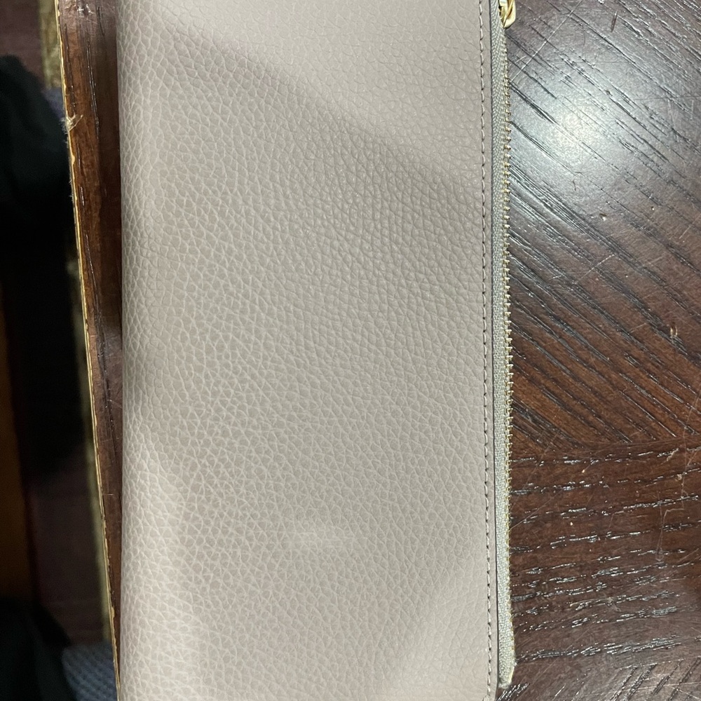 Tory Burch Slim Walllet